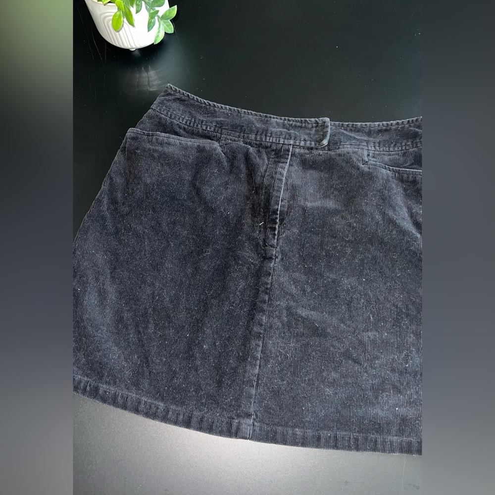 New York & Co Black Corduroy Skirt Size 12 EUC